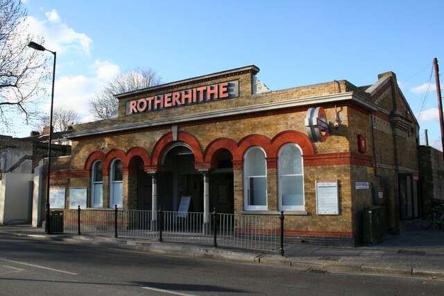 LOWE visit to Rotherhithe